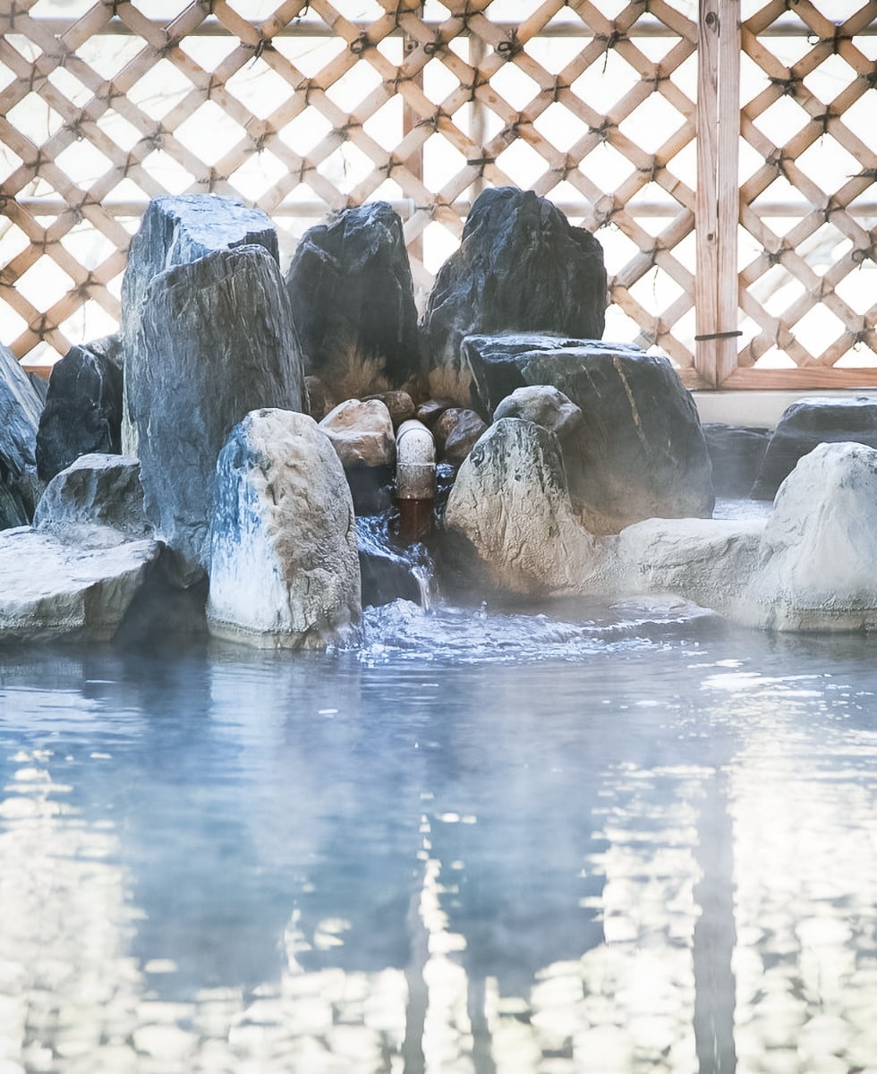 多様な泉質・成分の湯に、ゆったり浸かれるまち