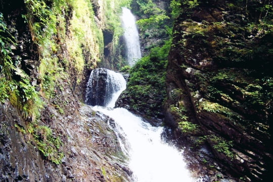 塩原の名瀑 竜化の滝